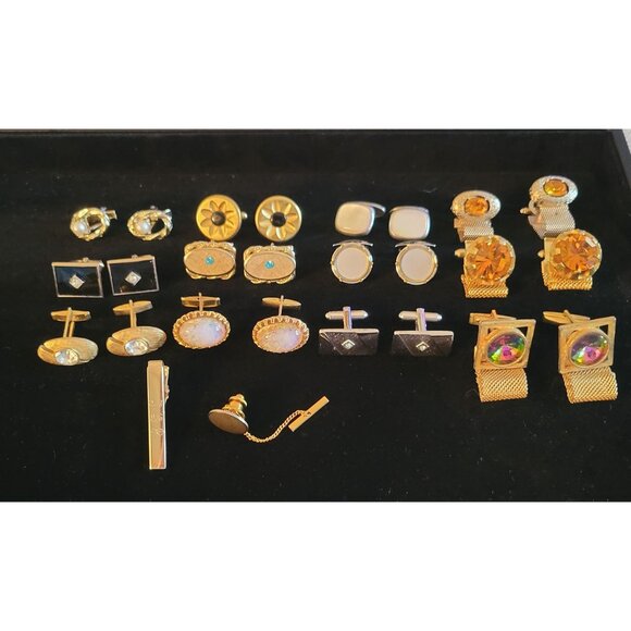 Vintage Cufflinks & Tie Clips Lot Various Designs Gold & Silver Tones For Men - Picture 1 of 9